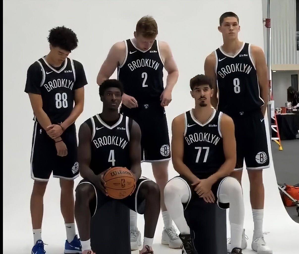 九博网页版 -赛地聚焦——NBA季后赛今晨热度飙升，萨克拉门托国王再遭质疑，媒体盛赞，细节决定成败的简单介绍