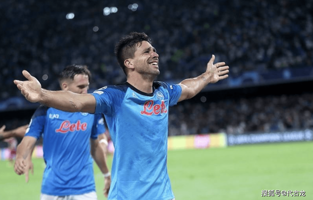 九博娱乐平台 -武汉三镇训练开放日；转会期豪取连胜引欢呼；欧联在即；资深球员宣示担当(二二六事变简介)