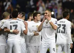 九博体育平台 -皇家马德里训练开放日，赛前队长鼓劲引欢呼，法国杯在即，医务组通报恢复(皇家马德里31利物浦)